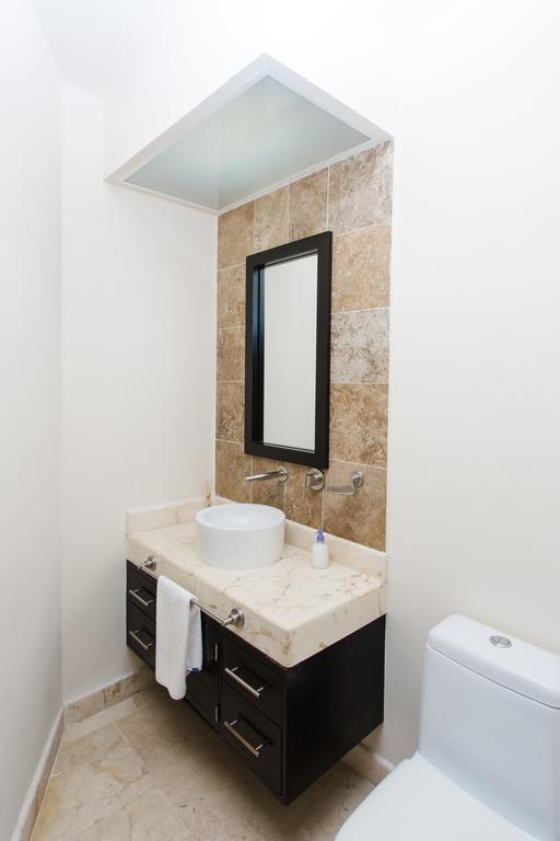Apartamento Oceanfront el Faro Surf 302 Playa del Carmen Exterior foto